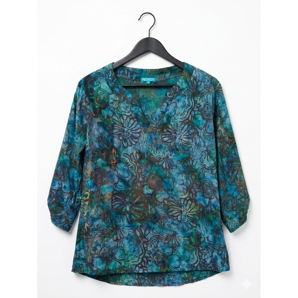 Bali Batiks Hawaii Vibe Blue Green Resort Floral Batik 3/4 Sleeve V-Neck Top M